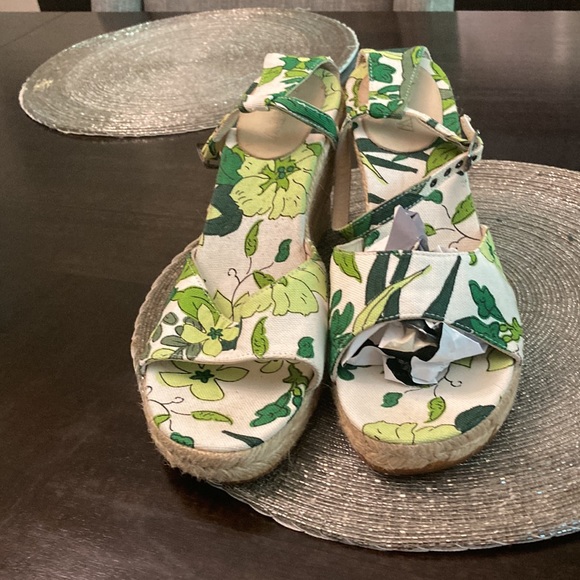 New Jcrew espadrilles - Picture 5 of 9